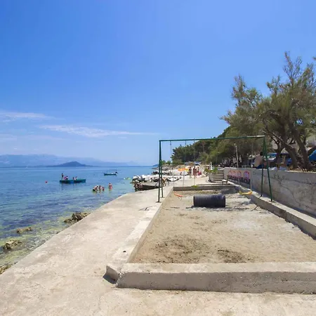 Slatine 5 Apartman *